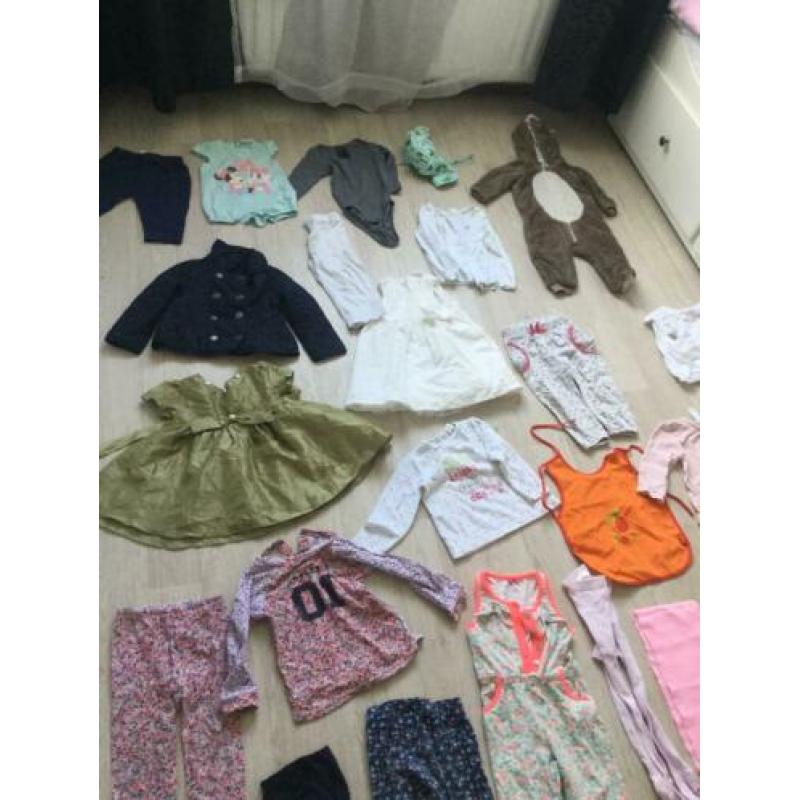 Te koop mooie kleding maat 74