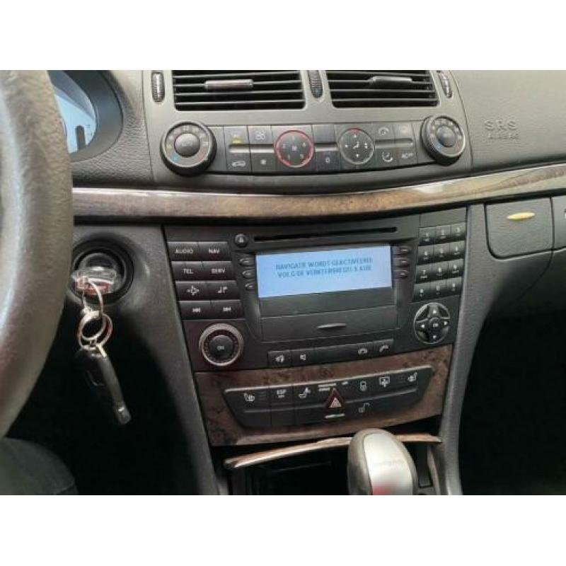 Mercedes E-Klasse 2.1 CDI E220 Sedan AUT 2003 Blauw