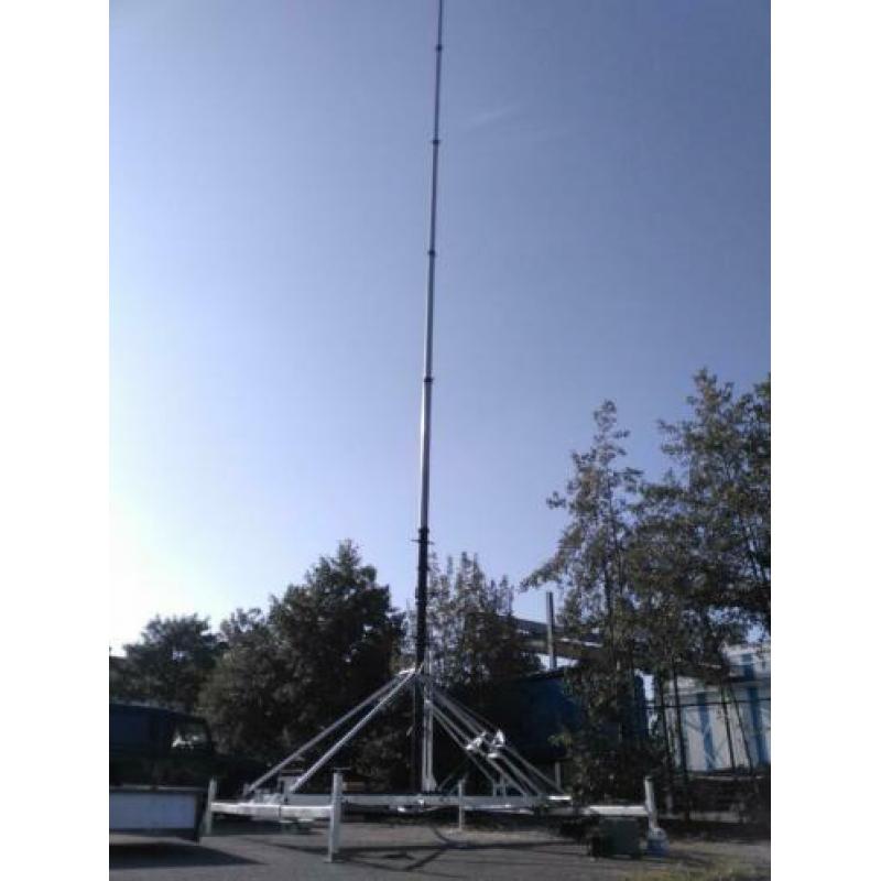 Hi-Lo HD series max 32 meter mobiele pneumatische mast