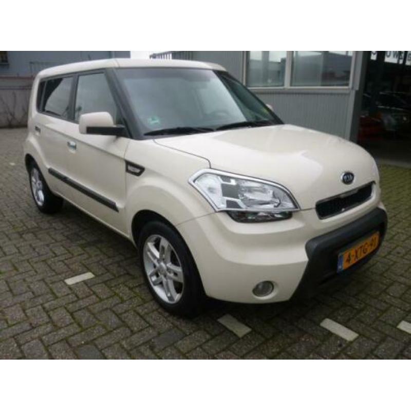 Kia Soul 1.6 CRDi X-ecutive ROOD LEDER/LMV/2009!