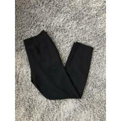 Zwarte pantalon met leuke voorkant, maat 36 c&a nieuw