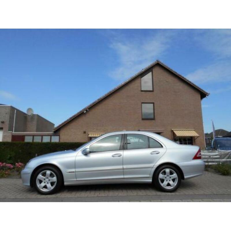 Mercedes-Benz C-klasse 280 4-Matic AUTOMAAT,NIEUWSTAAT,NAVIG