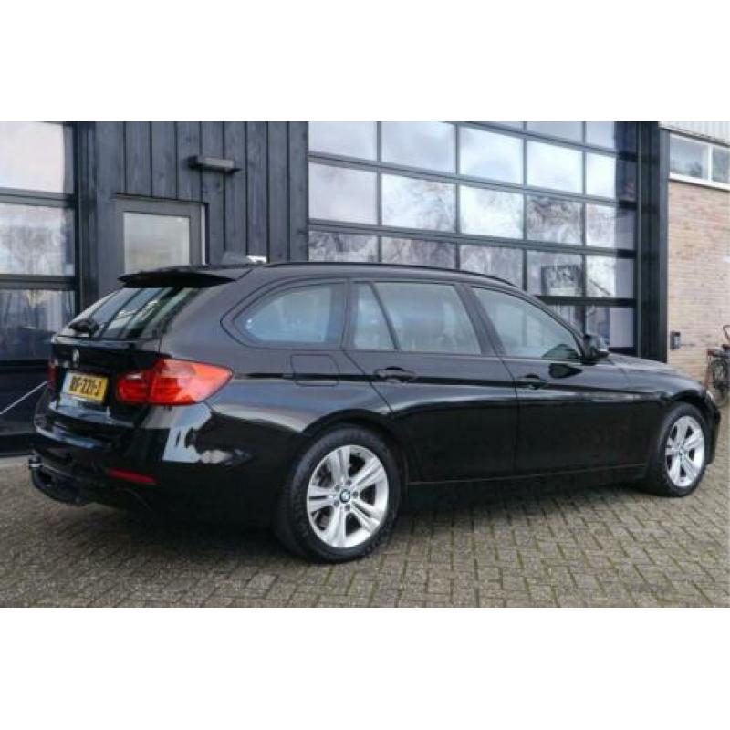 BMW 3 Serie Touring 330d xDrive High Executive / Sporstoelen
