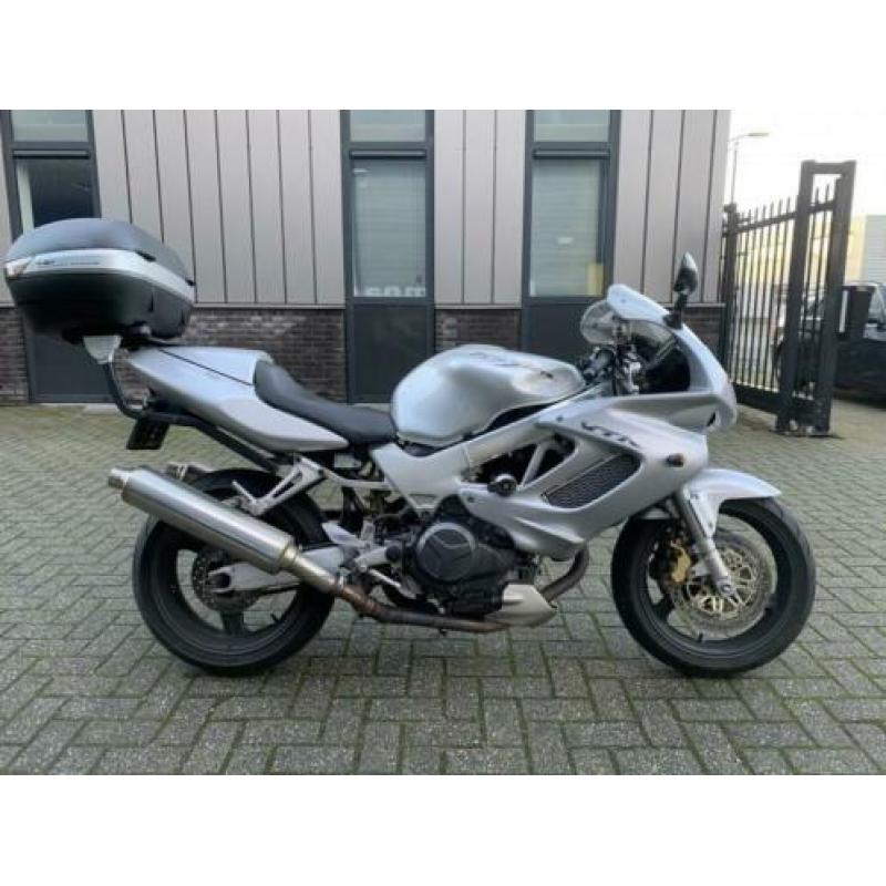 Honda VTR 1000F Firestorm (Beursaanbieding €1595,-)