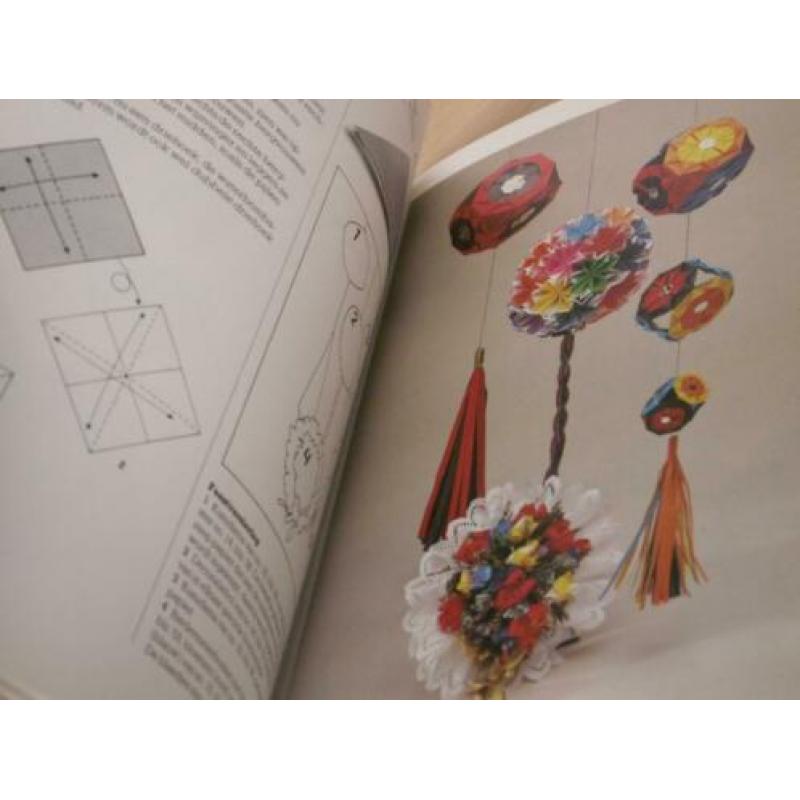 Origami – De kunst van het vouwen Everdien Tiggelaar.