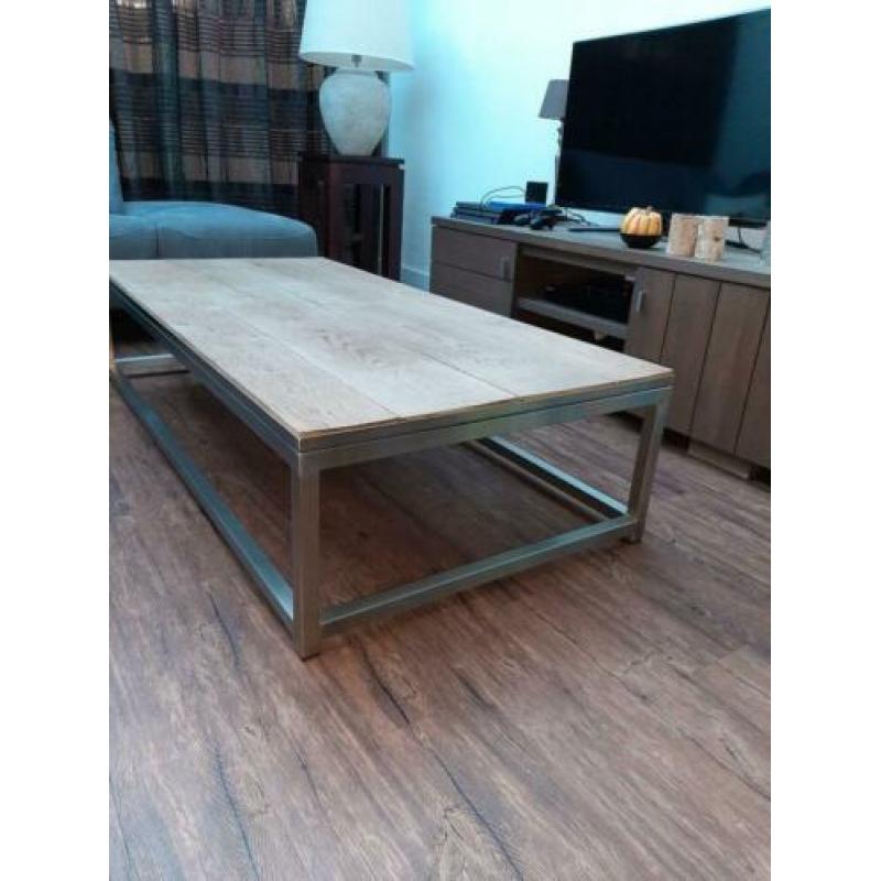 eiken salontafel met rvs onderstel