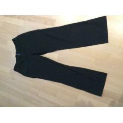 Dames keukenkleding voor NHL Stenden Hotel Managementschool