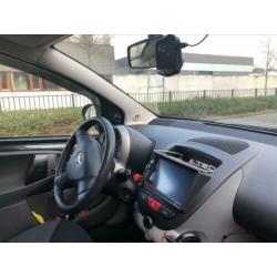 Toyota Aygo 1.0 12V Vvt-i 3DRS MMT 2006 Grijs (MP5 SPELER)