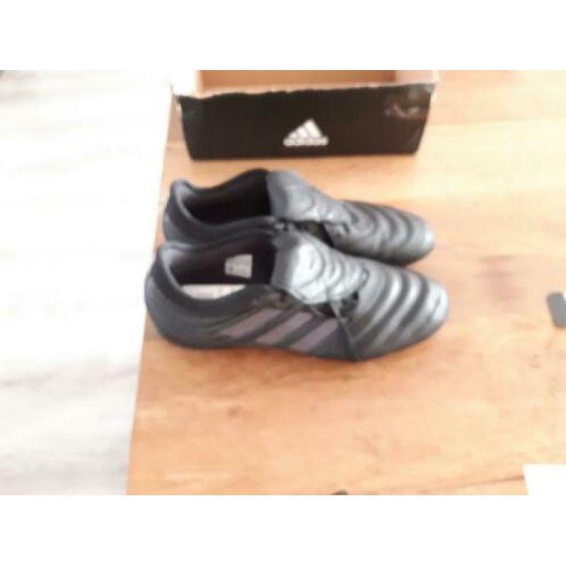 Nieuwe voetbalschoen adidas copa maat 44 .