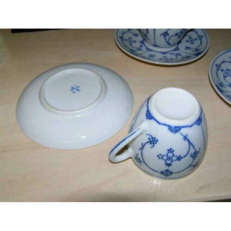 Drie saksische blauwe kopjes (A17 3078)