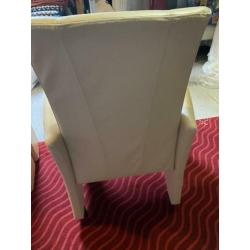 Crème kleurige lederen eettafelstoelen! 4 stuks