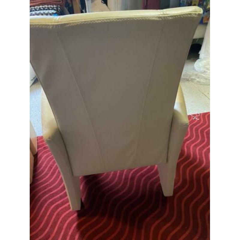 Crème kleurige lederen eettafelstoelen! 4 stuks