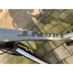 Nette Giant Prime + elektrische fiets middenmotor