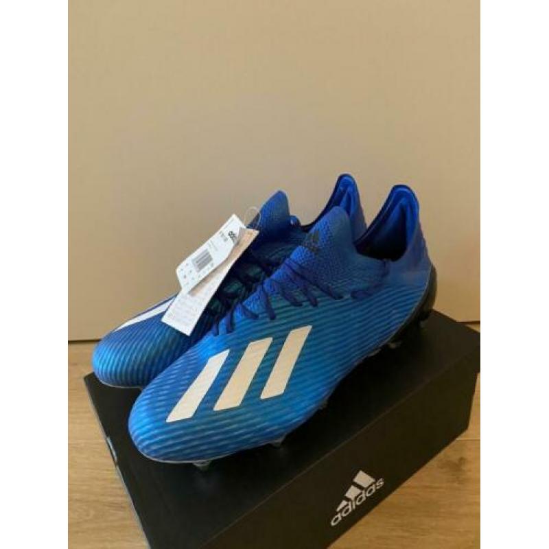 Adidas voetbalschoenen blauw (maat 44)