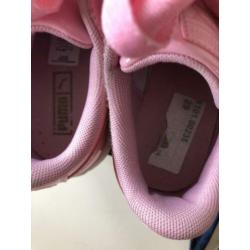 Puma meisje rozen in maat 29