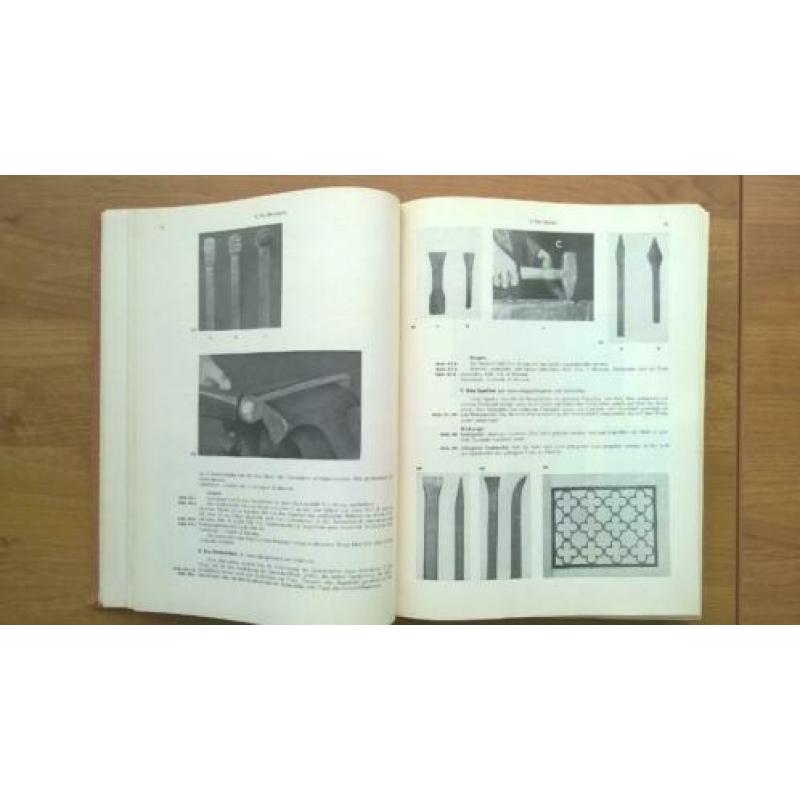 Handboek smeden, Der Bau- und Kunstschlosser van Hans Scheel
