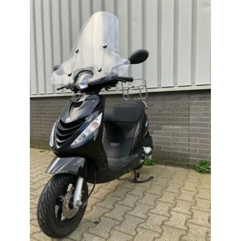Piaggio Zip Snor
