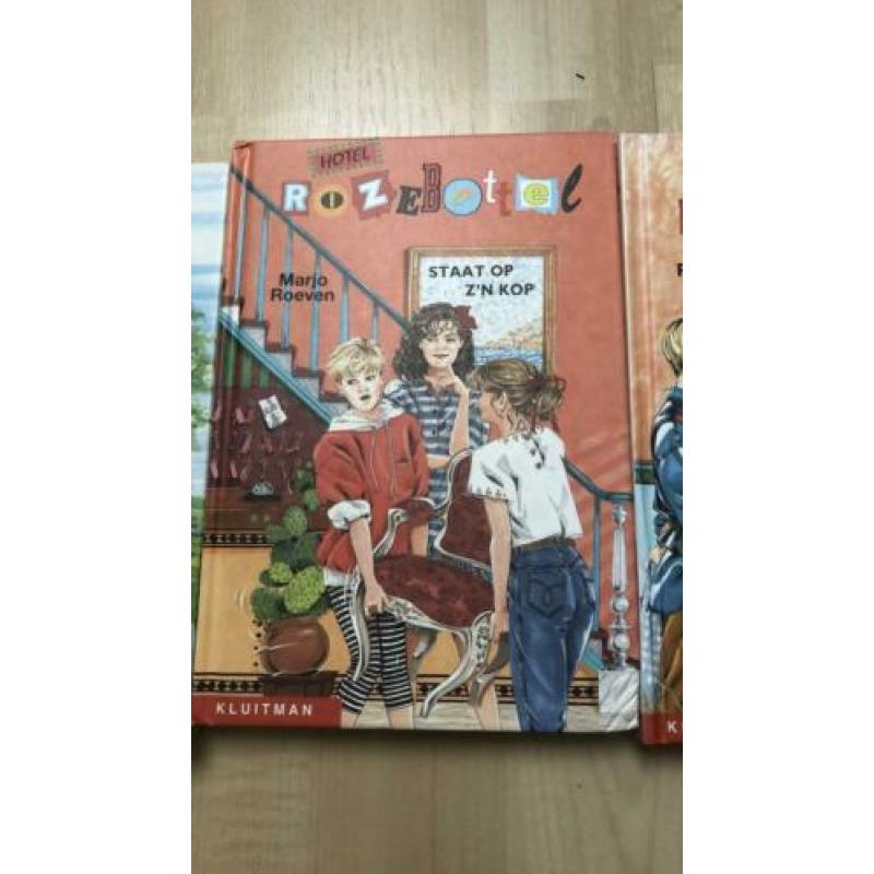 Alle boeken van de serie Hotel Rozebottel
