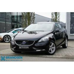 Volvo V40 2.0 D2 Momentum Business -Navi-Leder- (bj 2015)