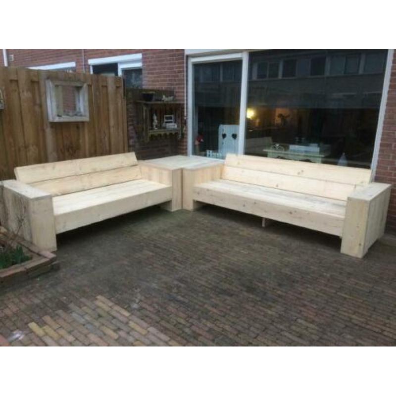 Loungebanken van nieuw steigerhout