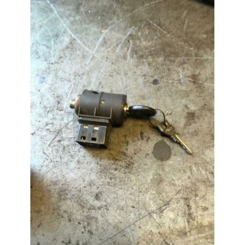Peugeot fox onderdelen te koop weg =weg !!!