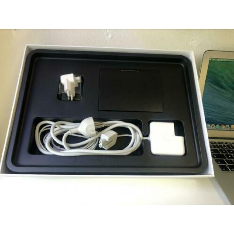 Macbook air 13.3 inch / 2014 / i5 / 4 GB / garantie