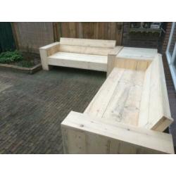 Loungebanken van nieuw steigerhout