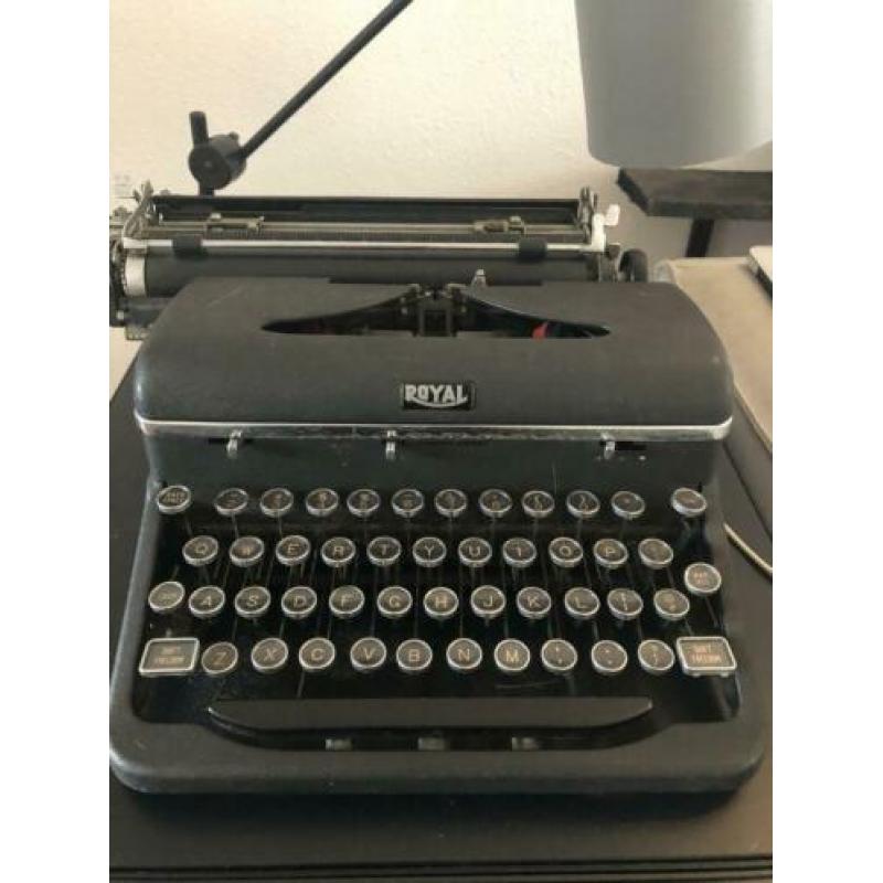 Antiek Royal typemachine - zwart brocant