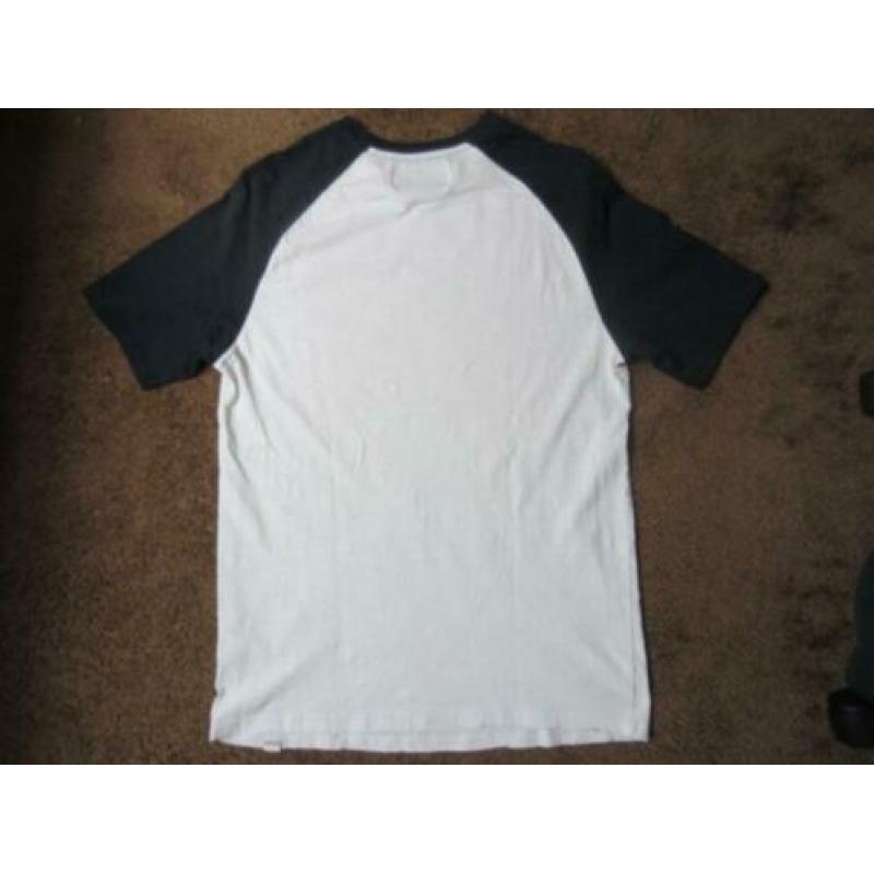 N77: Pull&Bear T-shirt baseball wit blauw mt S ZGAN. Wit m