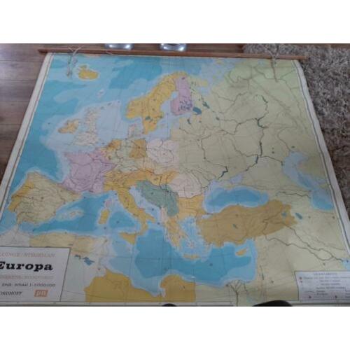 Vintage, oude Europakaart op linnen van P.Noordhoff.