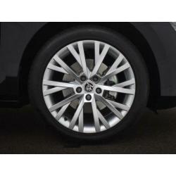 Skoda Superb Combi 1.5 TSI ACT Business Edition *Panoramisch
