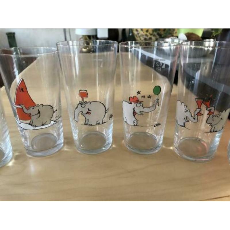 Leuke glazen met tekeningen van Otto Wahlkes