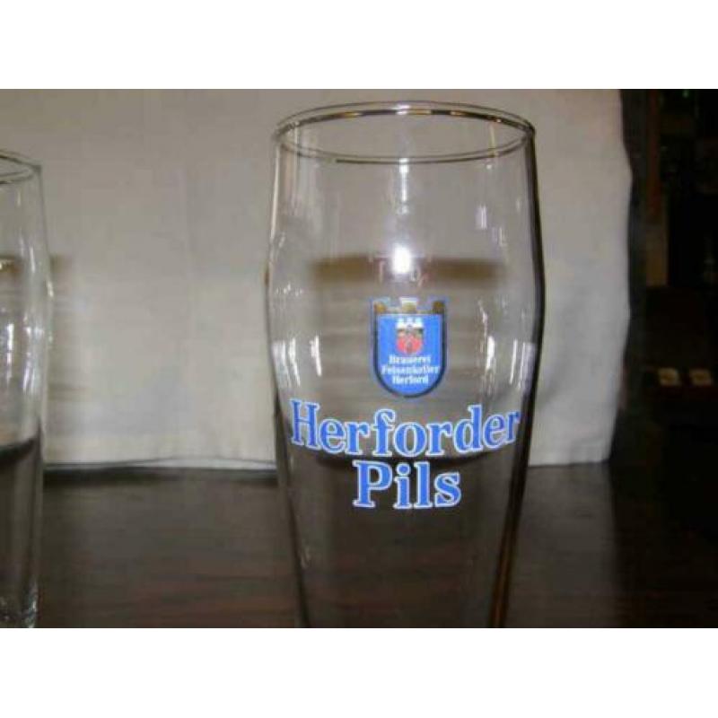 Zes Herforder bierglazen (A16 1328)