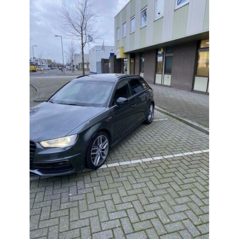 Audi A3 2.0 TDI 135KW Sportback Aut 2016 Grijs Quattro B&O