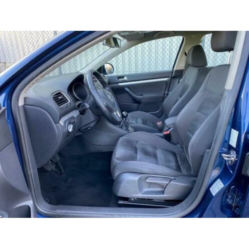 Volkswagen Golf Variant 1.2 TSI Highline Blue Navi Bluetooth