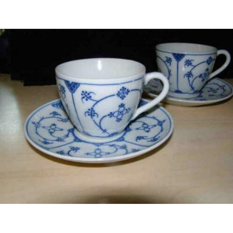 Drie saksische blauwe kopjes (A17 3078)