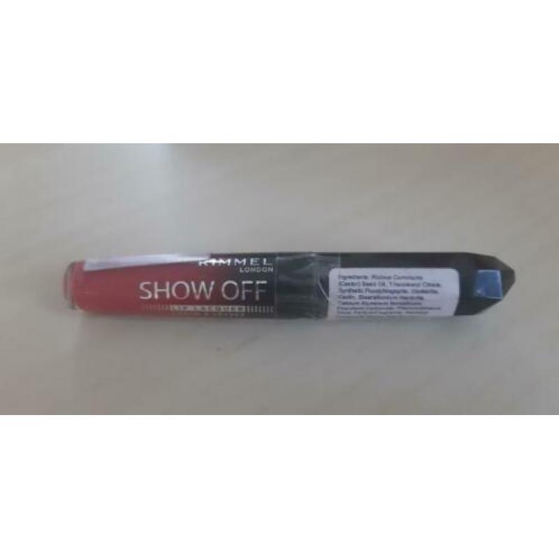 Rimmel Show Off lip lacquer/lipgloss - 401 Aurora 2 v €8,00