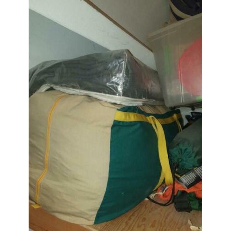 Kampeeruitrusting incl. 6 pers. Tent