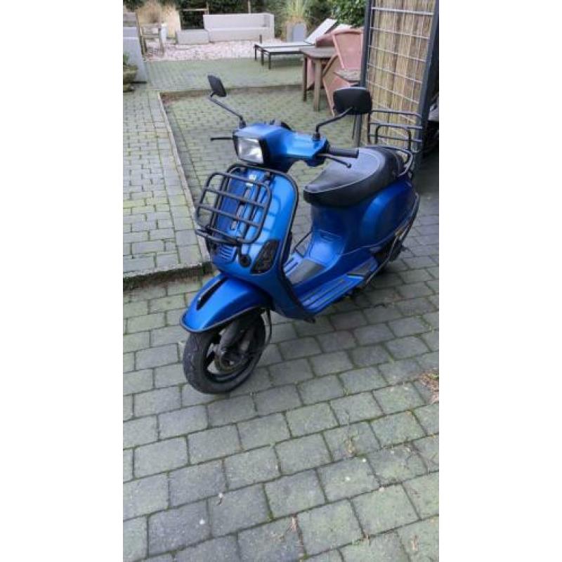 Vespa S full option 2takt geel kenteken