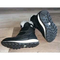 Sorel Whitney todler snowboot maar 24 zgan.