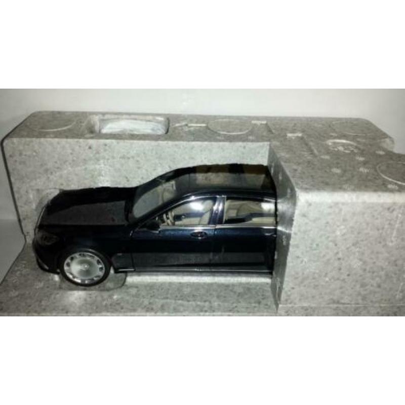 Norev 1:18 Mercedes-Benz Maybach S 650 X222 magnetite black