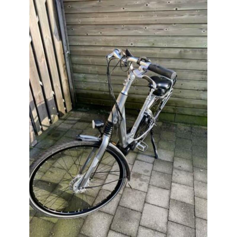 Nette Giant Prime + elektrische fiets middenmotor