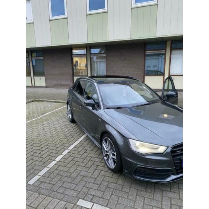 Audi A3 2.0 TDI 135KW Sportback Aut 2016 Grijs Quattro B&O