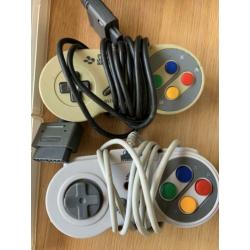 SUPER NINTENDO incl 4 spelletjes en 2 controllers