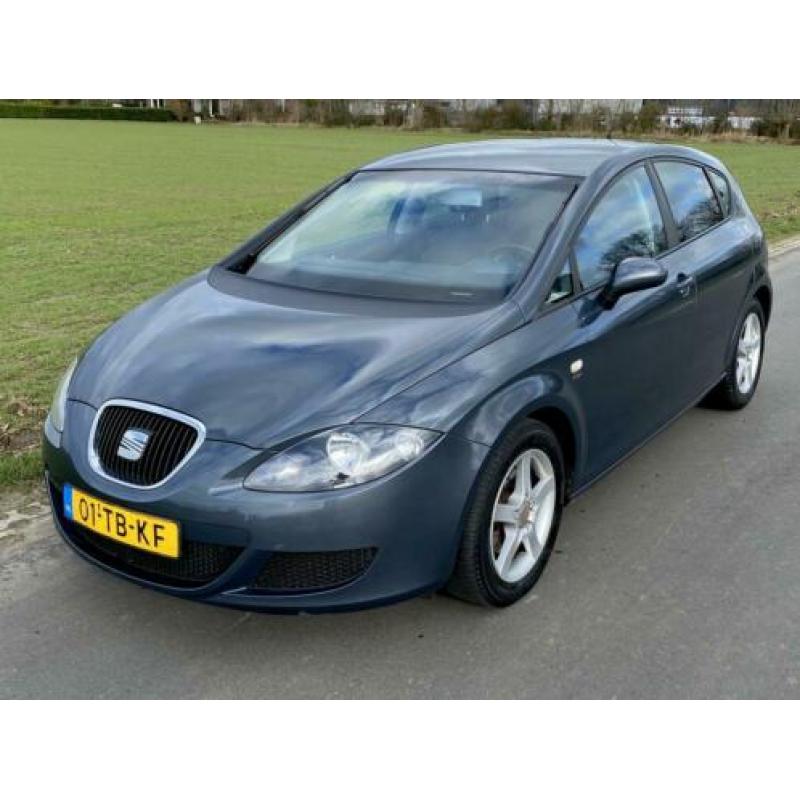 Seat Leon 2.0 FSI 16V | AIRCO | LM | 2006 Grijs