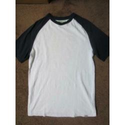 N77: Pull&Bear T-shirt baseball wit blauw mt S ZGAN. Wit m