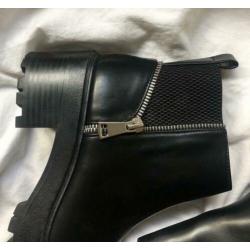 Nieuwe zwarte boots met rits details, imitatieleer, maat 35