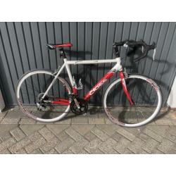Peloton race fiets wielrenfiets goede staat