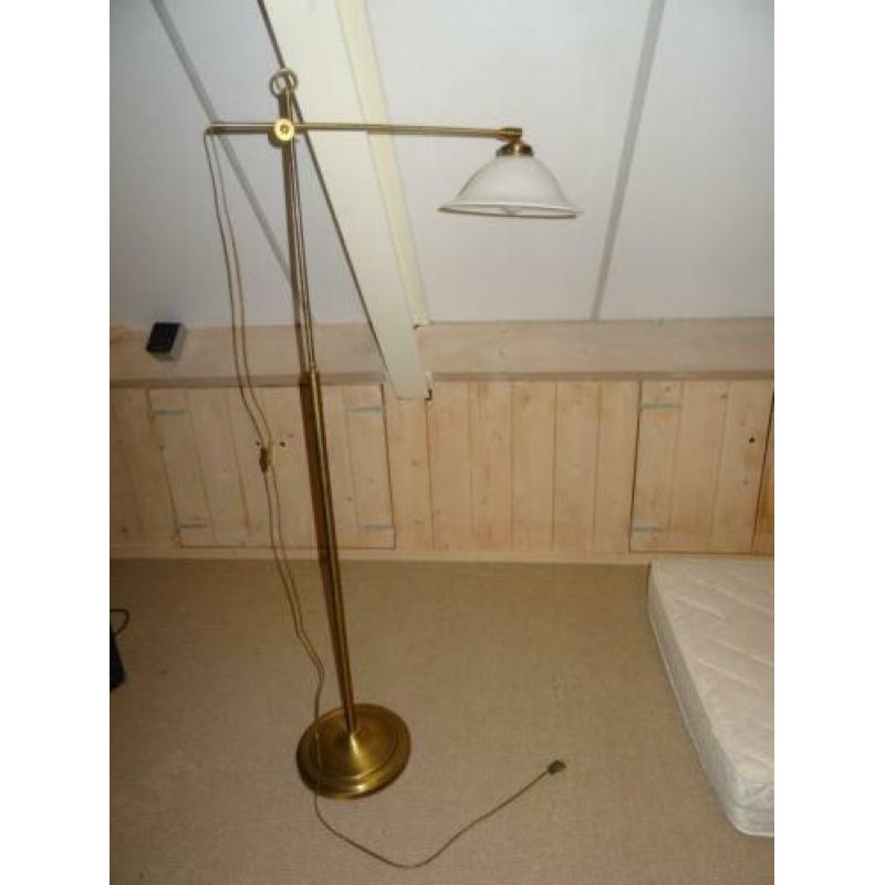 Antieke staande lamp messing