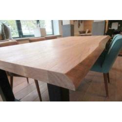 Prachtige Eiken Boomstam tafels Tafelbladen SHOWROOM OPEN
